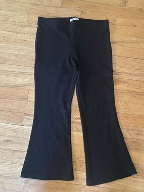Bailey /44 pull on black pant. Size medium